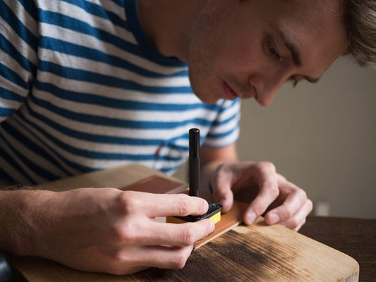 Meet the maker: Flat Leather Wallet - Phetamine